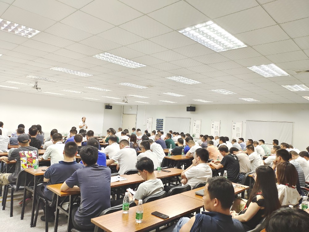 警钟长鸣，常抓不懈！388vip太阳集团召开安全生产专题会议